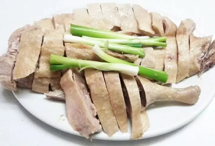 Cúng Vịt Luộc Cho Bà Mẹ Sanh: Ý Nghĩa, Thủ Tục Và Lễ Vật Theo Phong Tục Truyền Thống Cúng Vịt Luộc Cho Bà Mẹ Sanh: Ý Nghĩa, Thủ Tục Và Lễ Vật Theo Phong Tục Truyền Thống
