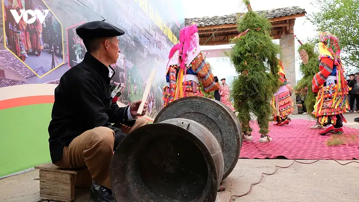 Dân Lô Đề Cờ Bạc Việt Nam Thờ Cúng Ai: Hướng Dẫn Chi Tiết Từ A-z Dân Lô Đề Cờ Bạc Việt Nam Thờ Cúng Ai: Hướng Dẫn Chi Tiết Từ A-z