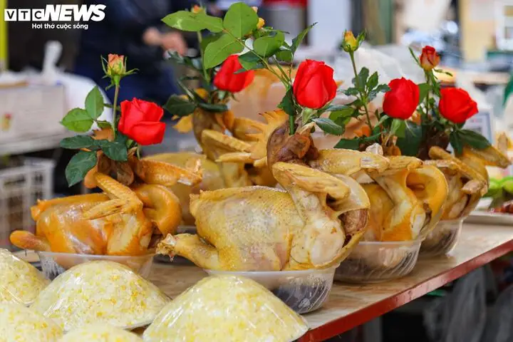 Gà Cúng Có Nên Chặt Chân Hay Để Nguyên Con? Hướng Dẫn Chi Tiết Gà Cúng Có Nên Chặt Chân Hay Để Nguyên Con? Hướng Dẫn Chi Tiết