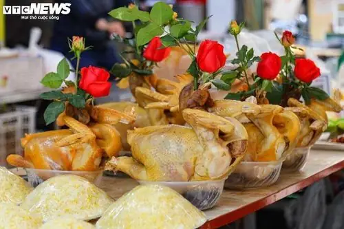 Gà Cúng Đám Giỗ: Nên Để Nguyên Con Hay Chặt Miếng? Hướng Dẫn Chi Tiết Gà Cúng Đám Giỗ: Nên Để Nguyên Con Hay Chặt Miếng? Hướng Dẫn Chi Tiết