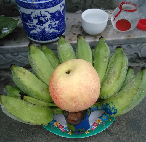 Hình Ảnh Chuối Cúng: Chọn Nải Đẹp, Ý Nghĩa Và Cách Bài Trí Chuẩn Phong Thủy Hình Ảnh Chuối Cúng: Chọn Nải Đẹp, Ý Nghĩa Và Cách Bài Trí Chuẩn Phong Thủy