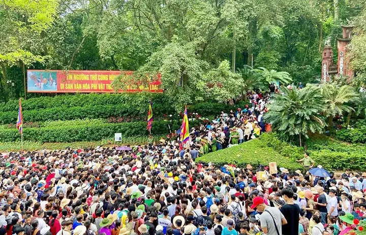Hình Ảnh Lễ Vật Cúng Tại Đền Hùng: Ý Nghĩa Và Trình Diễn Nghi Thức Hình Ảnh Lễ Vật Cúng Tại Đền Hùng: Ý Nghĩa Và Trình Diễn Nghi Thức