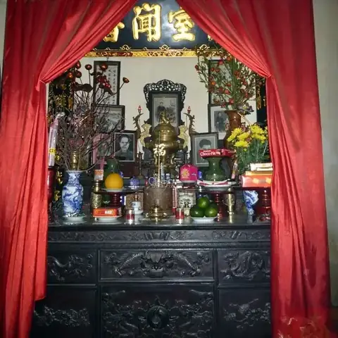 Hướng Dẫn Đặt Hình Thờ Ông Bà & Cách Chọn Nhang Cúng Chuẩn Phong Thủy Hướng Dẫn Đặt Hình Thờ Ông Bà & Cách Chọn Nhang Cúng Chuẩn Phong Thủy
