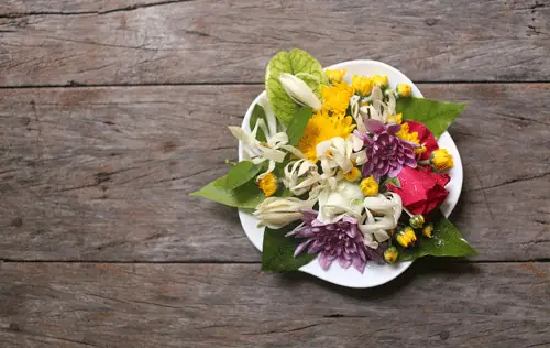 Gợi Ý Hoa Cúng Rằm: Chọn Loại Nào Mang Lại May Mắn, Tài Lộc Thay Vì Chỉ Hoa Cúc? Gợi Ý Hoa Cúng Rằm: Chọn Loại Nào Mang Lại May Mắn, Tài Lộc Thay Vì Chỉ Hoa Cúc?