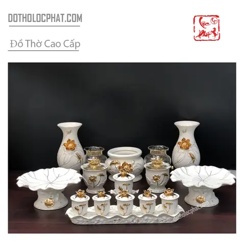 Hoa Sứ Cúng Phật: Ý Nghĩa Và Những Lưu Ý Quan Trọng Khi Dâng Lễ Hoa Sứ Cúng Phật: Ý Nghĩa Và Những Lưu Ý Quan Trọng Khi Dâng Lễ