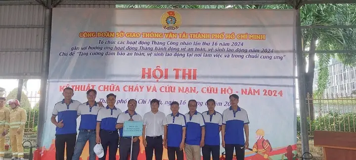 Hướng Dẫn Cúng Bái Nơi Công Sở Toàn Diện: Thủ Tục, Văn Khấn & Lễ Vật Hướng Dẫn Cúng Bái Nơi Công Sở Toàn Diện: Thủ Tục, Văn Khấn & Lễ Vật