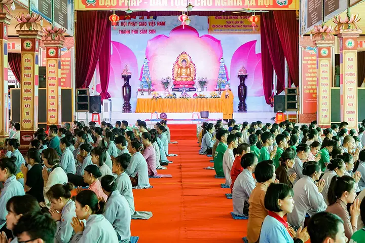 Khoa Cúng Phật Thánh: Hướng Dẫn Nghi Thức Chi Tiết & Ý Nghĩa Tâm Linh Khoa Cúng Phật Thánh: Hướng Dẫn Nghi Thức Chi Tiết & Ý Nghĩa Tâm Linh