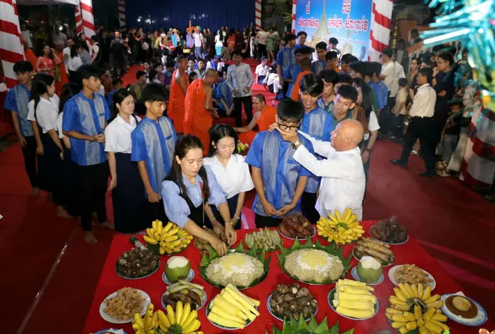 Khoai Lang Cúng Trăng Ok Om Bok: Ý Nghĩa, Lễ Vật Và Cách Chuẩn Bị Tại Nhà
