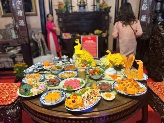 Mâm Cúng Giao Thừa 3 Miền: Hương Vị Truyền Thống & Nghi Lễ Đón Xuân