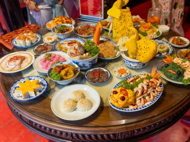 Mùng 2 Tết Cúng Gì? Lễ Vật, Văn Khấn Và Thời Gian Chuẩn Nhất